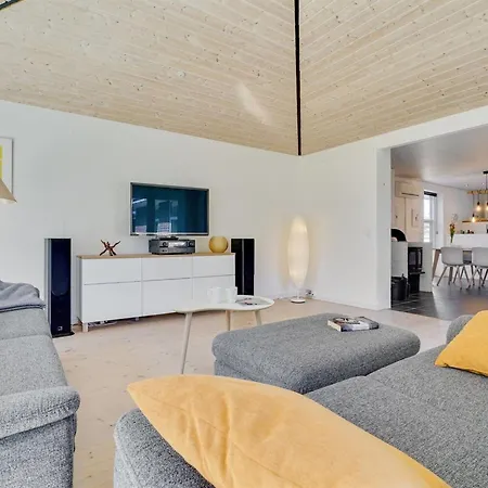 Oerjan - 400m From The Sea By Interhome Semesterbostad